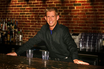 Lear behind an actual bar the Bartenders&nbsp;Professional Training Institute of Rochester, New York!